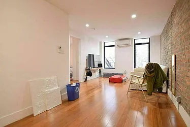 Rented by Safdie Realty Group