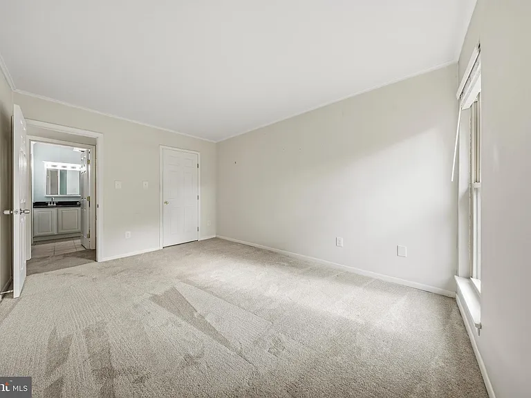 8511 Barrington Ct #S — Photo 23