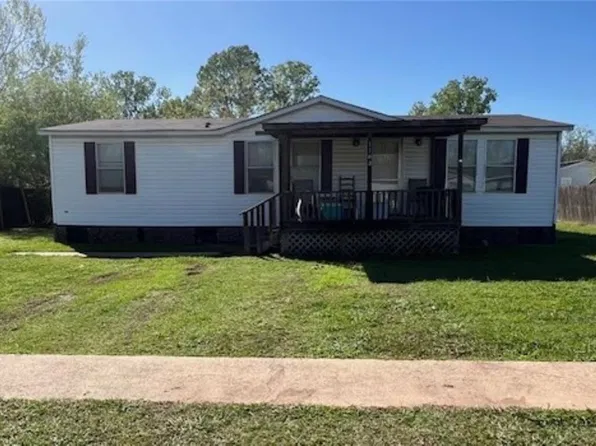 1103 Clarence Dr, Natchitoches, LA 71457