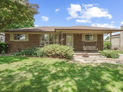 42763 Michigan Dr, Sterling Heights, MI, 48313