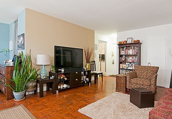 5th image of 155 E 34th St APT 8H