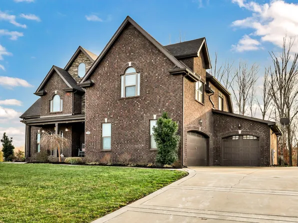 1180 Reda Dr, Clarksville, TN 37042