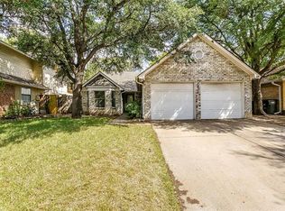 1824 Lincolnshire Way, Fort Worth, TX 76134