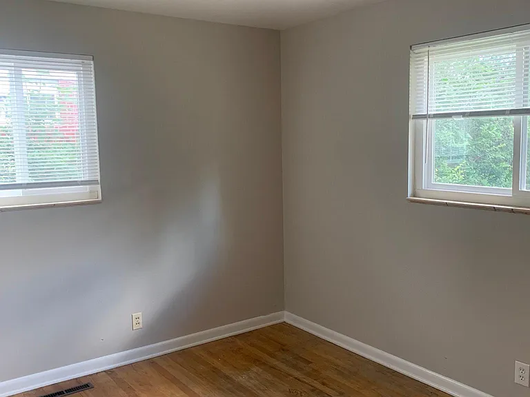 1932 Springfield Dr — Photo 15