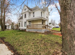 298 E 5th St, El Paso, IL
