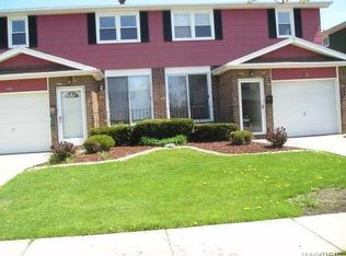 49 Pheasant Ln, Buffalo, NY 14227