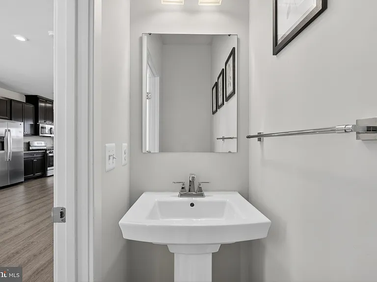 118 Fletcher Cir — Photo 16