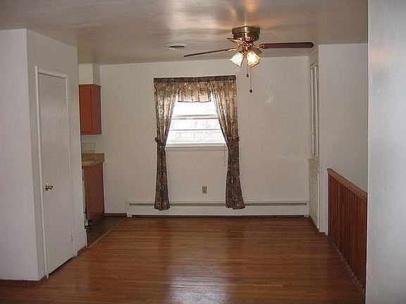5th image of 2382 W Longview Dr