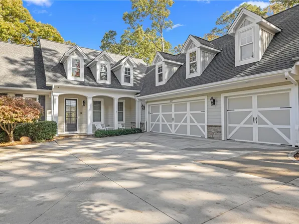 287 Waterstone Dr, West Union, SC 29696