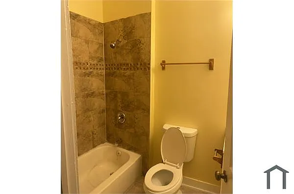 Building Photo - 6152 S Evans Ave #1