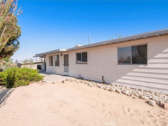 3rd image of 71579 Juanita Dr