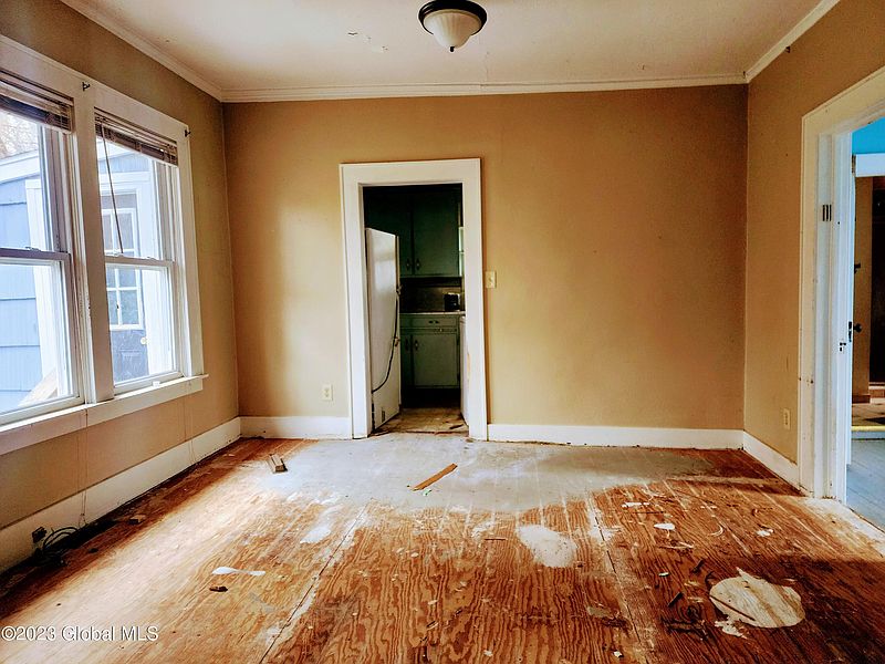 5th image of 32 Wheelock Street