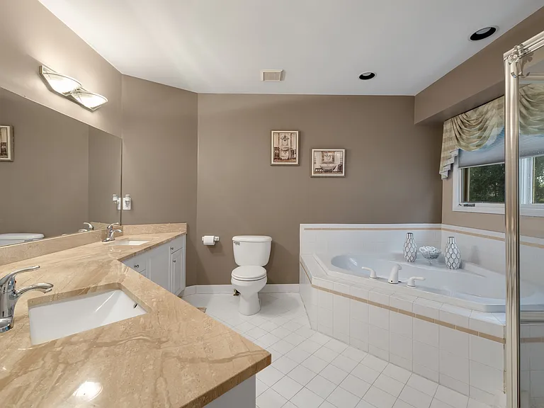 45021 Riverwoods Dr — Photo 10