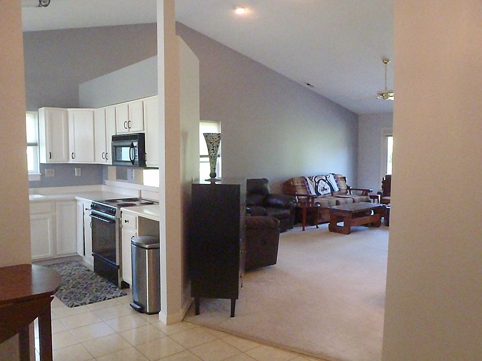 Entry way