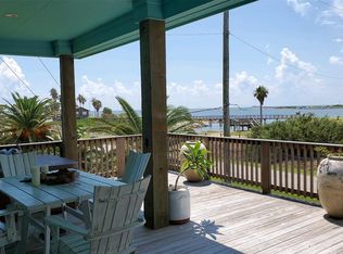 334 Parkview Rd, Surfside Beach, TX 77541