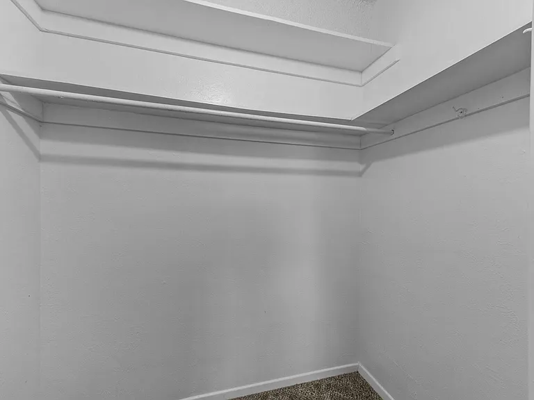 2401 S Gaylord St #204 — Photo 14