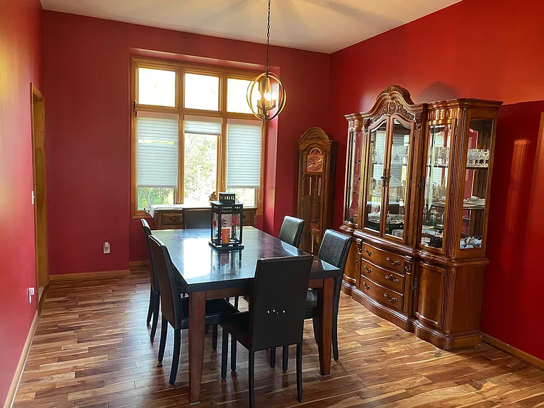 7805 Rutherford Ct — Photo 10