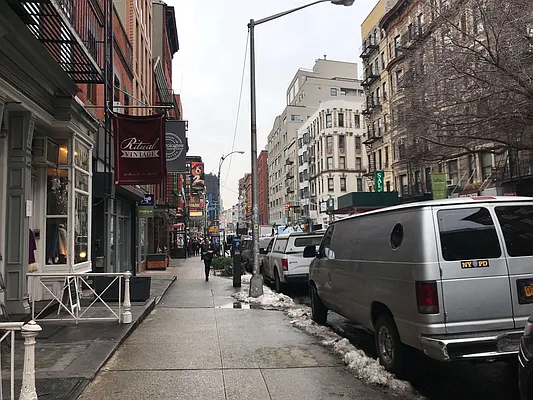 Rented by Century 21 New Golden Age Realty | media 41