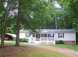 633 Paynes Tavern Rd, Roxboro, NC 27574