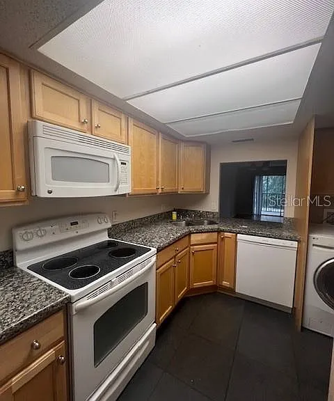 3700 S Osprey Ave #221 — Photo 2