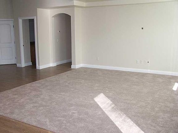 5th image of 813 S Cotton Meadow Ln