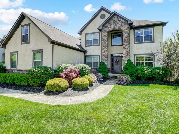 5879 Farmstead Ln, Delaware, OH 43015