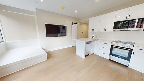 31 India St #204 Photo 1