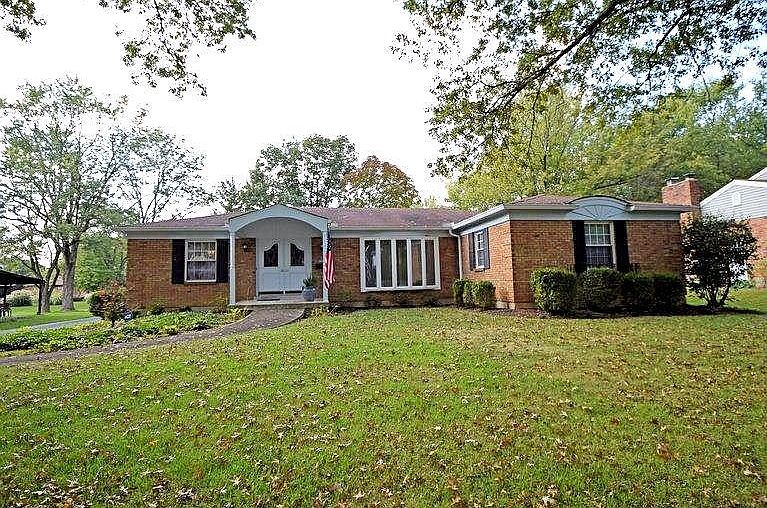 1st image of 7233 Greenfarms Dr