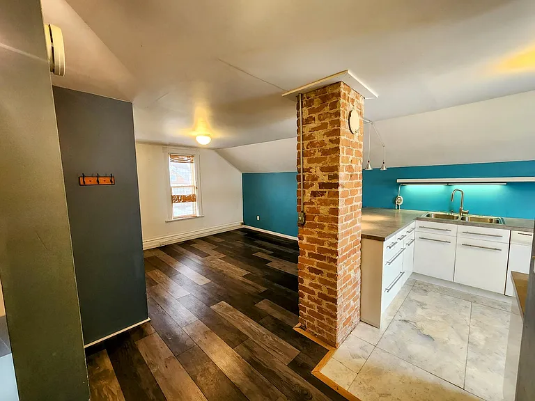328 College Ave #1/2 — Photo 7