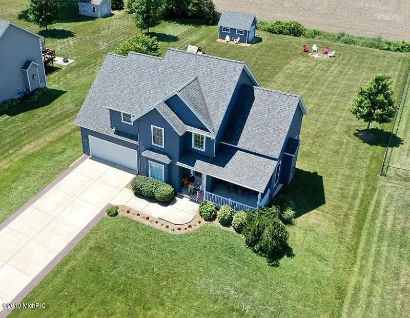1st image of 4698 Lauren Ln