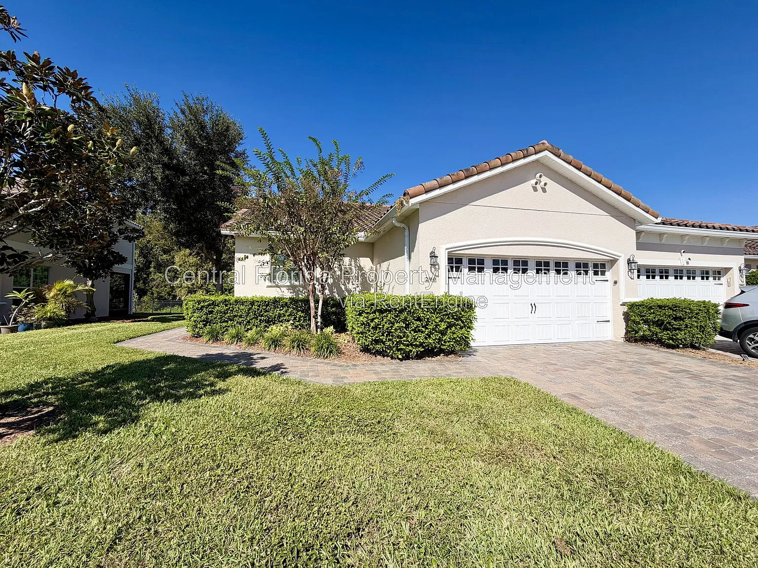 3 bed, 2.5 bath, 1776 sqft, $2,349 — Photo 2
