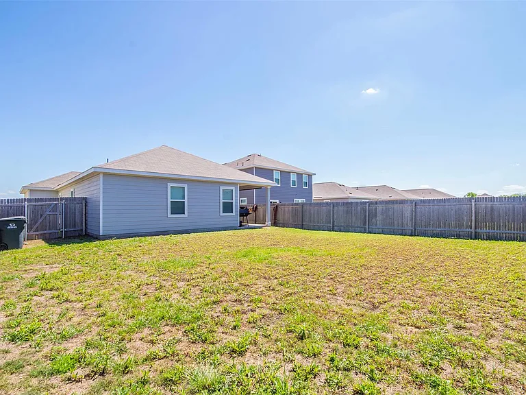 298 Shiro Dr — Photo 25