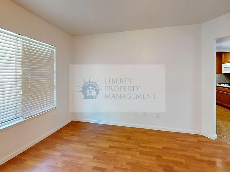 3801 Tenby Way — Photo 6