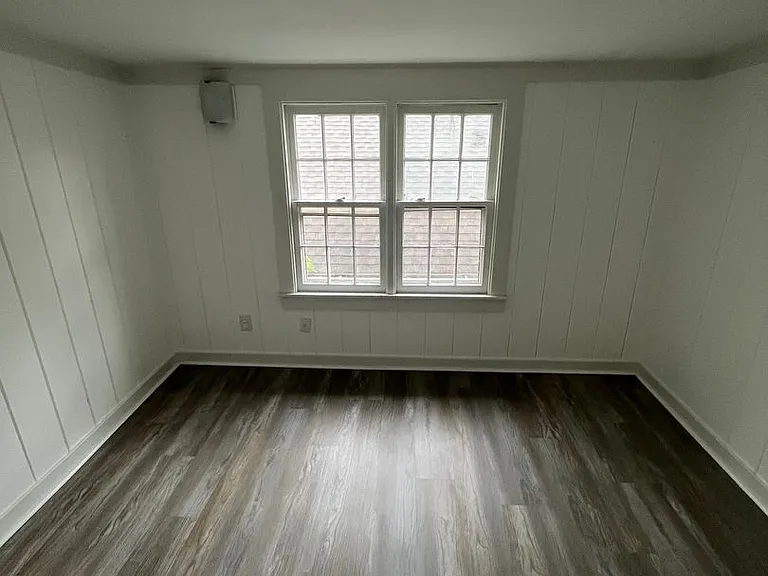 330 King St — Photo 8