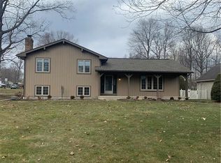 2910 Autumnwood Trl, Poland, OH