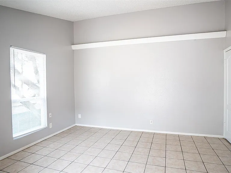3003 Parker Ln #D — Photo 9