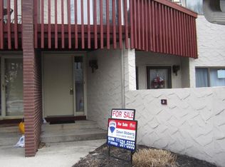 593 Geneva Dr APT 3, Mechanicsburg, PA 17055