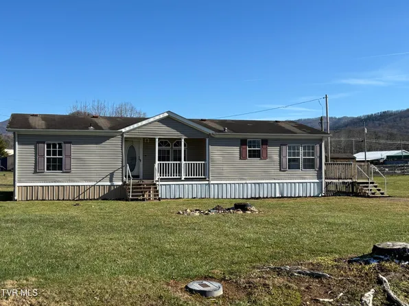 329 Collins Dr, Mountain City, TN 37683