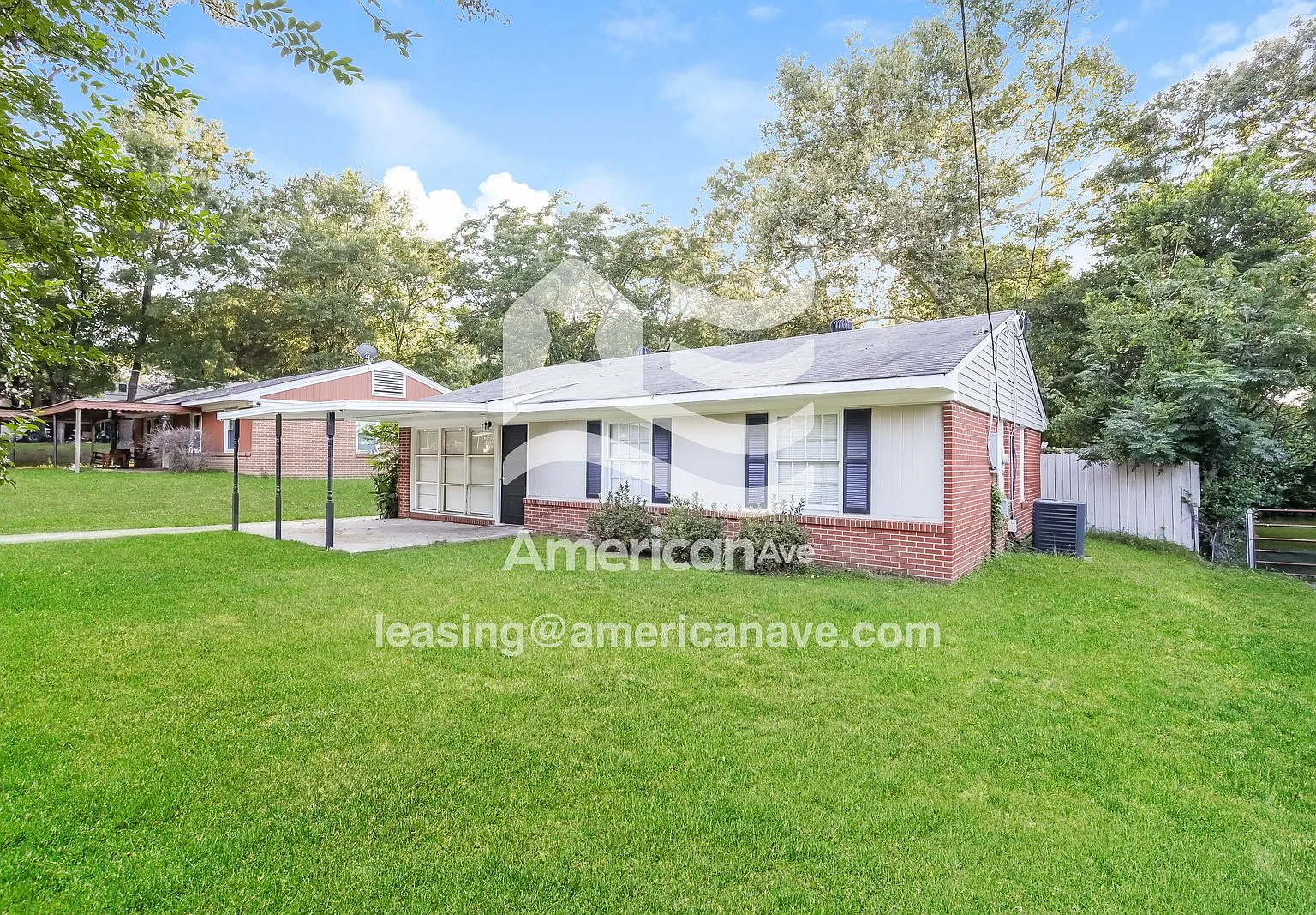 3 bed, 1.0 bath, 1440 sqft, $1,135 — Photo 3