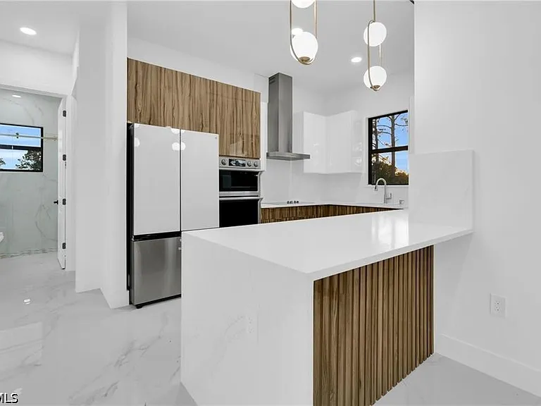 1601 Clark Ave — Photo 14