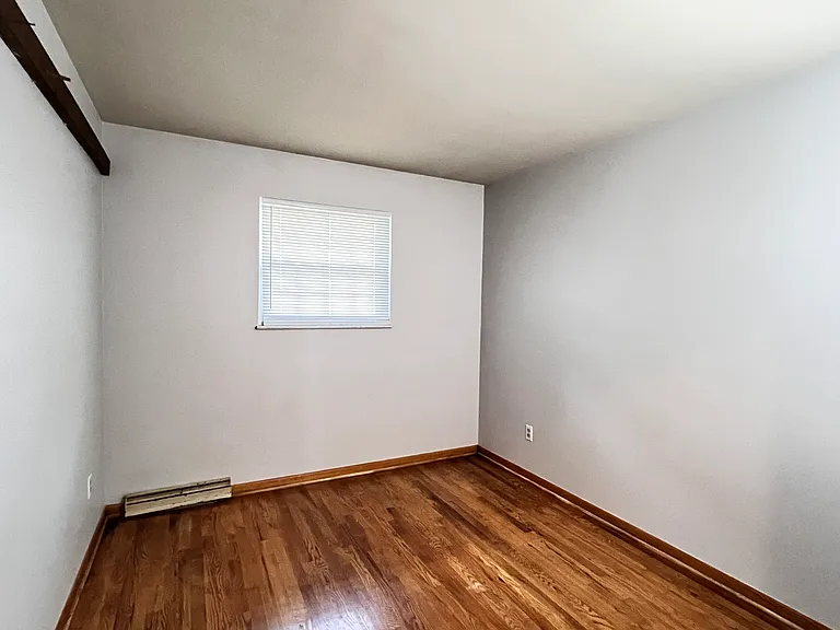 8141 Valley Estates Dr — Photo 8