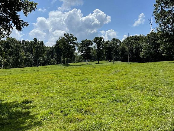 4th image of Breckenridge Dr