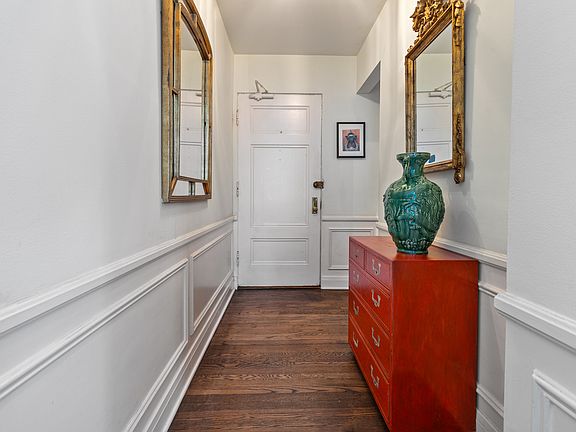 4th image of 70 E Scott St APT 205