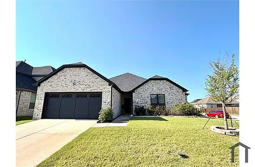 402 Coyote Creek Dr Photo 1