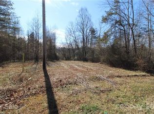 2430 Vine St, Lenoir, NC 28645