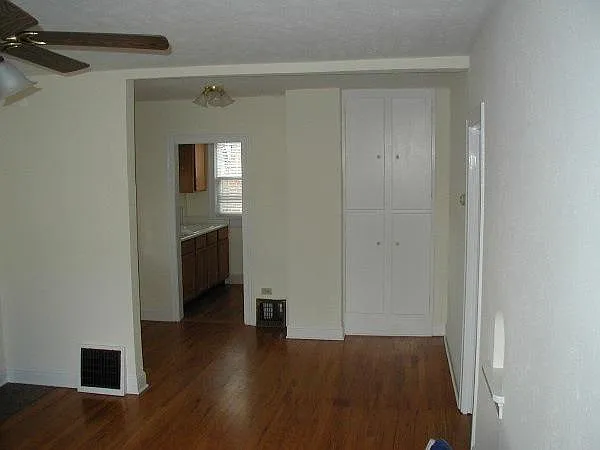 362 S Lincoln St — Photo 4
