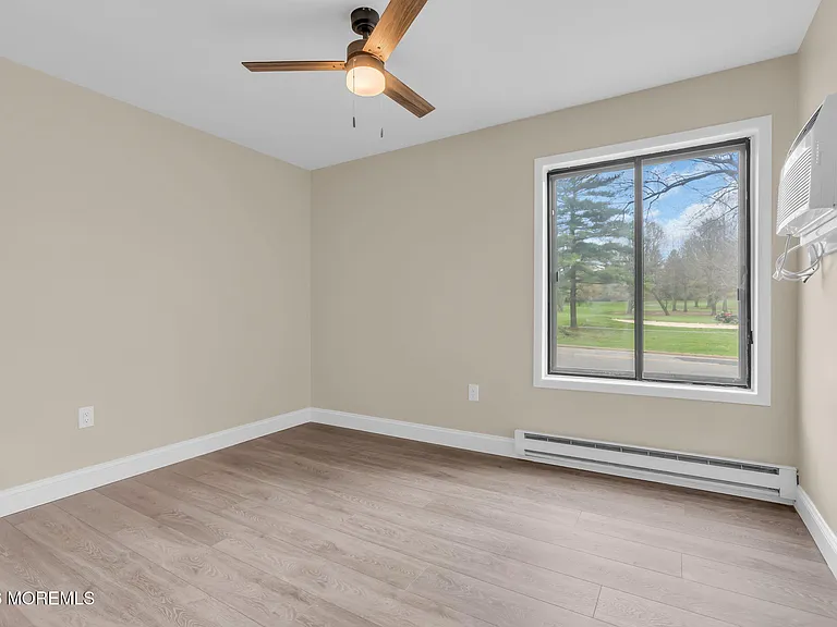 168 Amberly Dr #D — Photo 18