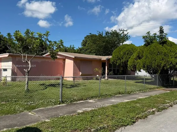 3009 S Terrace Dr, West Palm Beach, FL 33407