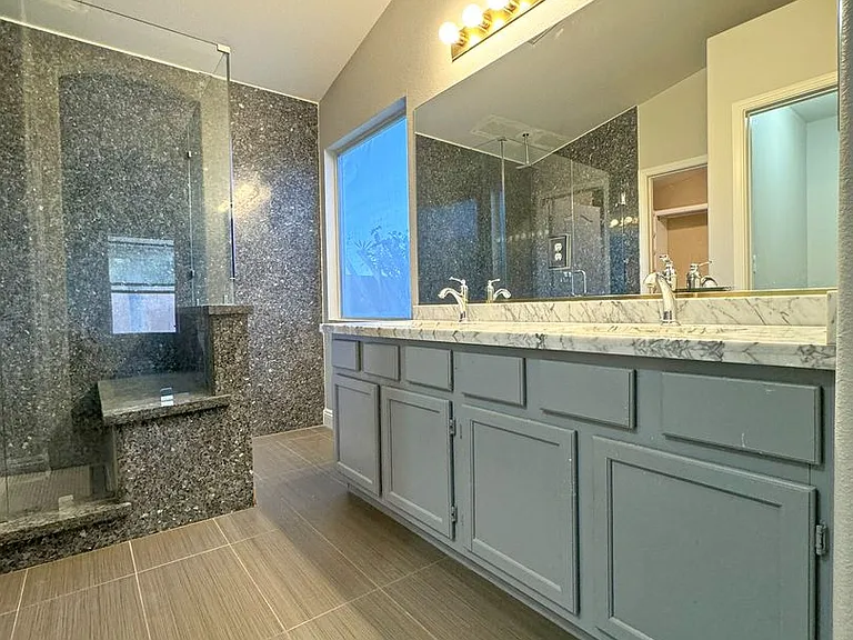 3740 Alliance St — Photo 20