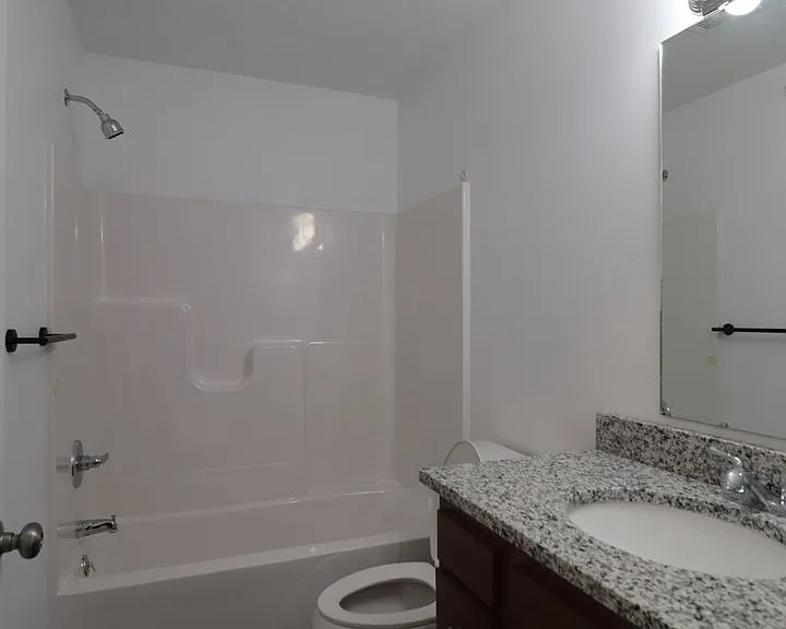 1409 W Spruce Way — Photo 8